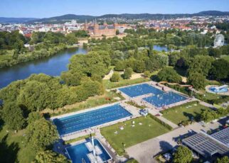 Blick auf das Freibad Aschaffenburg