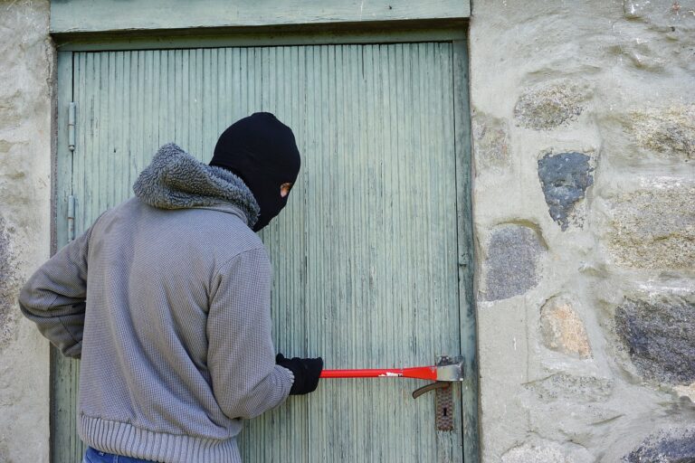 Nach Wohnungseinbruch – Kripo bittet um Zeugenhinweise