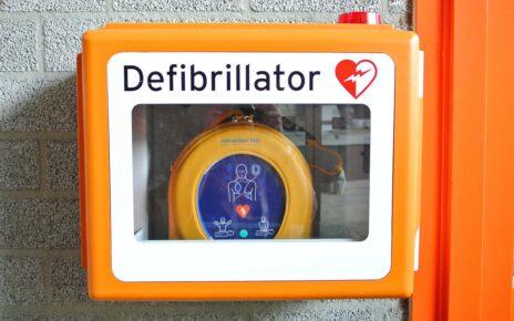 Defibrilator