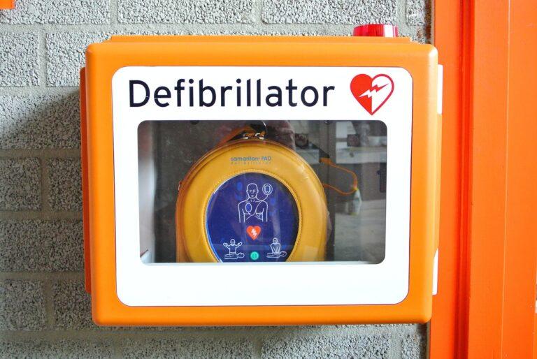 Förderung der flächendeckenden Versorgung mit Defibrillatoren