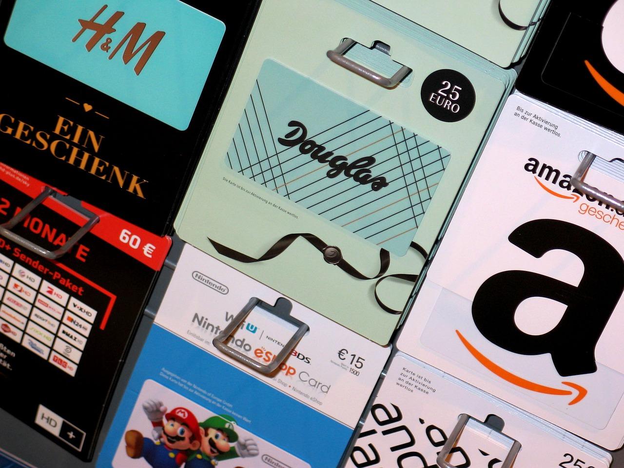 Verschiedenen Gutscheine . Z. B. von H&m Amazon oder Douglas